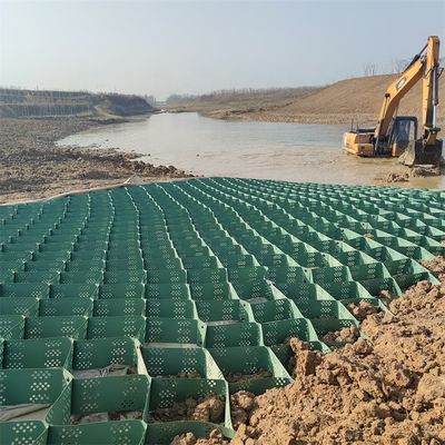 Le geocelle in HDPE nero sono la soluzione definitiva per il controllo dell'erosione e la stabilizzazione del suolo