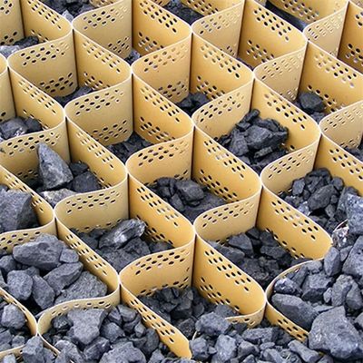 1Controllo dell'erosione con geocelline da.1 mm a 1.7 mm per la stabilizzazione dei pendii e il rinforzo del terreno