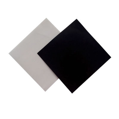Fogli di geomembrana doppia liscia in HDPE per rivestimenti impermeabilizzanti per stagni Larghezza 1m-8m