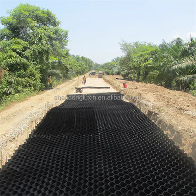 Geocell Driveway per il controllo dell'erosione 50mm Distanza di saldatura e giardino drainage Board