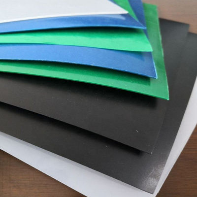 ASTM GM13 Standard HDPE Geomembrane Liner 0,3 mm 0,5 mm 0,75 mm 1 mm per i mercati nazionali