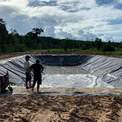 1Geomembrana in HDPE da 0,0 mm per stagni di pesce Larghezza 1-6m Geomembrana nera resistente ai prodotti chimici