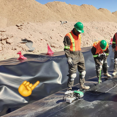 1 mm 1,5 mm 2 mm HDPE Geomembrane Welding Machine progettata per le esigenze dell'acquacoltura