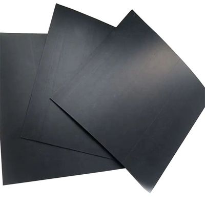 0.5mm Nero HDPE Geomembrane Liner per stagno di allevamento di gamberetti pesci entrambi i lati tessuto / liscio