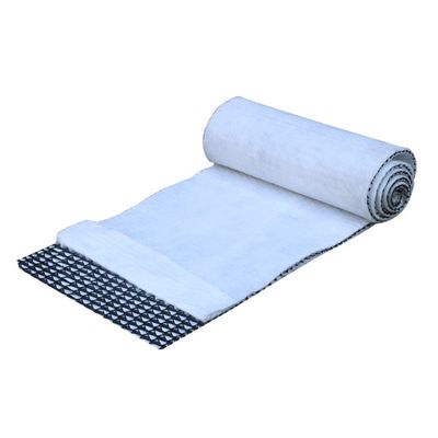 Geonet di drenaggio composto geotessile adesivo da 5 mm per migliorare le prestazioni di drenaggio