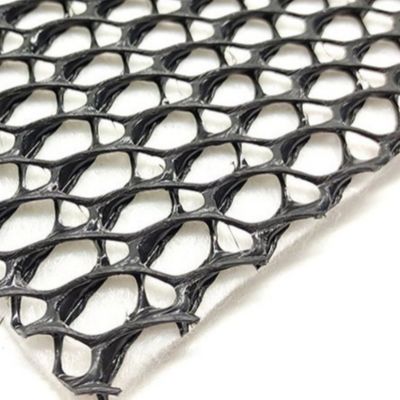 Geonet di drenaggio composto geotessile adesivo da 5 mm per migliorare le prestazioni di drenaggio