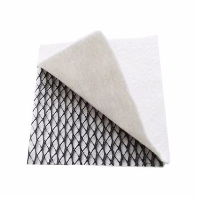 Geonet di drenaggio composito con geotessile al centro Spessore 8 mm Nero Bianco Larghezza 4 m