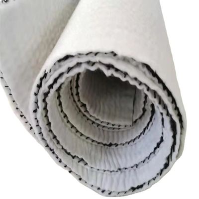 Geonet di drenaggio composito con geotessile al centro Spessore 8 mm Nero Bianco Larghezza 4 m