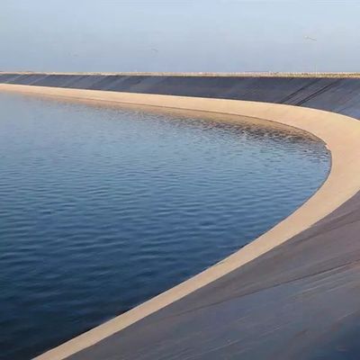 1m-8m larghezza acquario di pesce diga di stagno con geomembrana di HDPE e superficie doppia liscia