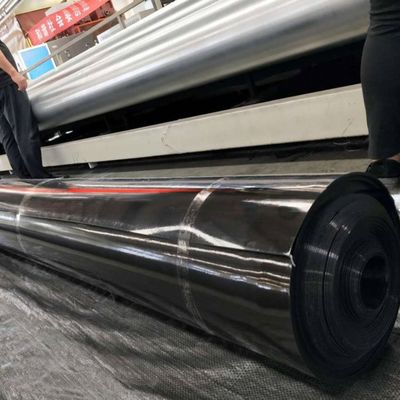 Doppio rivestimento di geomembrana in HDPE liscio per l'impermeabilizzazione a 2 mm negli stagni e nelle discariche delle aziende ittiche
