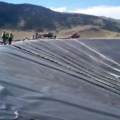 Geomembrane con modelli spessore 1 mm 2 mm lunghezza 50-100m ASTM GRI-GM13 Standard Direttamente