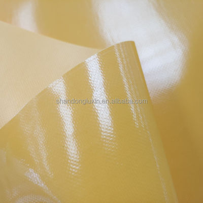 Tela di PVC resistente al sole 500D*200D Conteggio di filati per rivestimenti agricoli