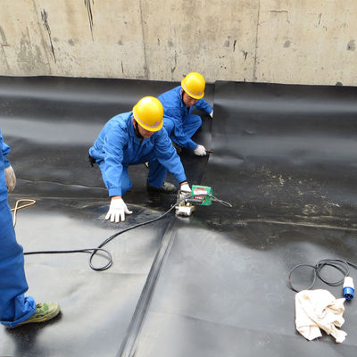1m-8m Larghezza Geomembrane Liner in HDPE per miniere Serbatoio diga stagno pesce stagno gamberetti