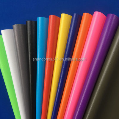 Tela di PVC stratificato Tela impermeabile per copertura di autocarri per ombrelli all'aperto